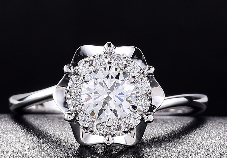 Anel de Noivado Elegante | Ouro 18K com Diamante Lab-Grown | Não Oxida