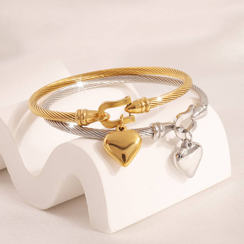 Bracelete Aço de Titânio | Fecho Ferradura com Coração | Não Oxida