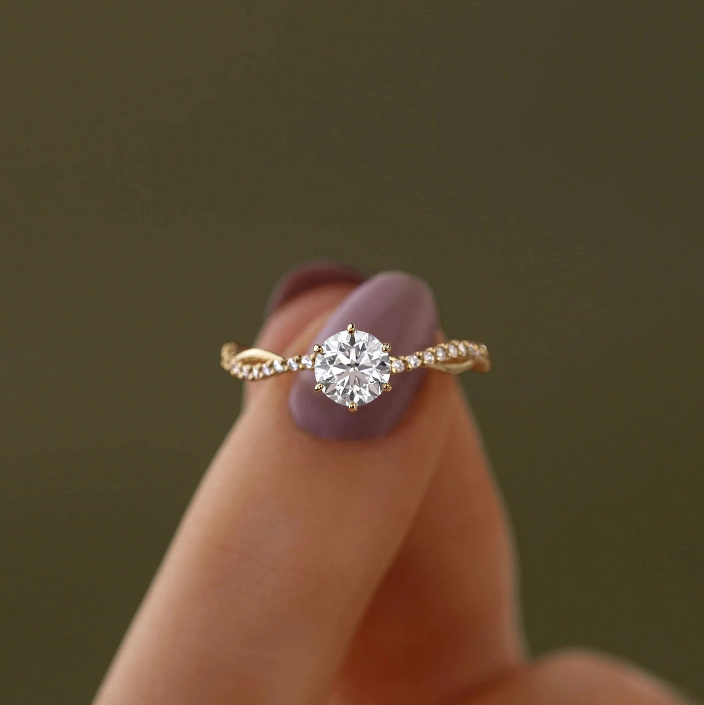 Anel em Prata S925 | Design Ondas Entrelaçadas com Pedra Central de Diamante