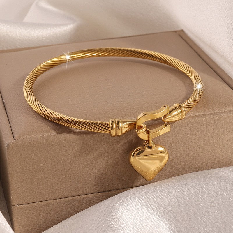 Bracelete Aço de Titânio | Fecho Ferradura com Coração | Não Oxida