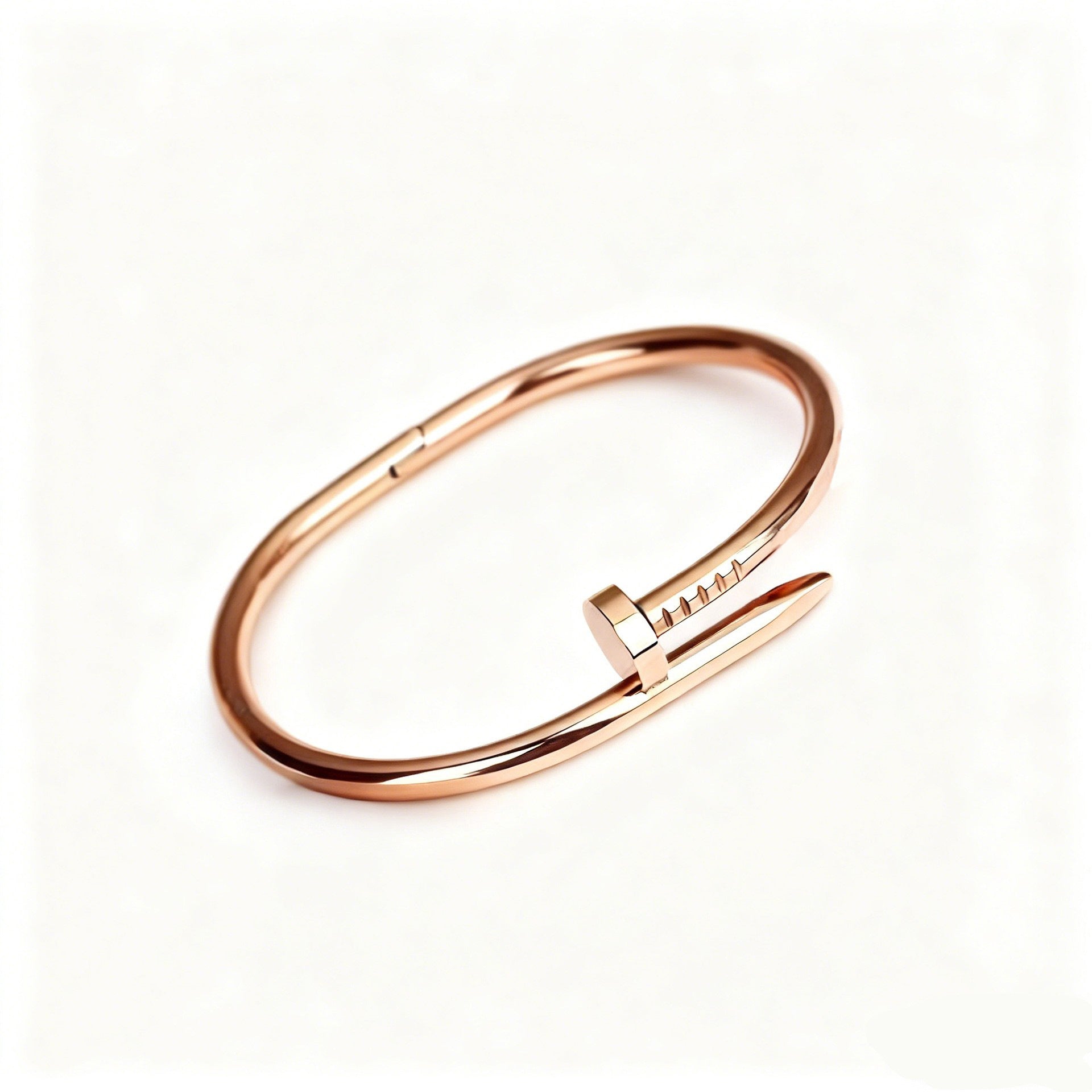 Pulseira Feminina Texturada em Aço de Titânio | Banho a Ouro 18K | Não Oxida